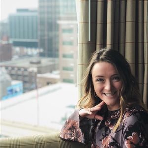 Meet your Posher, Leah